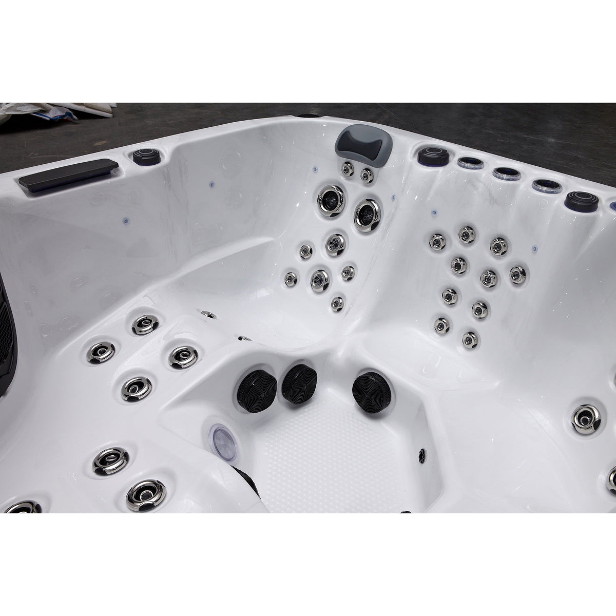 Fresh Water BROOK Hot Tub
