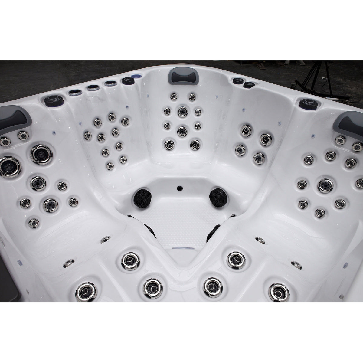 Fresh Water BROOK Hot Tub