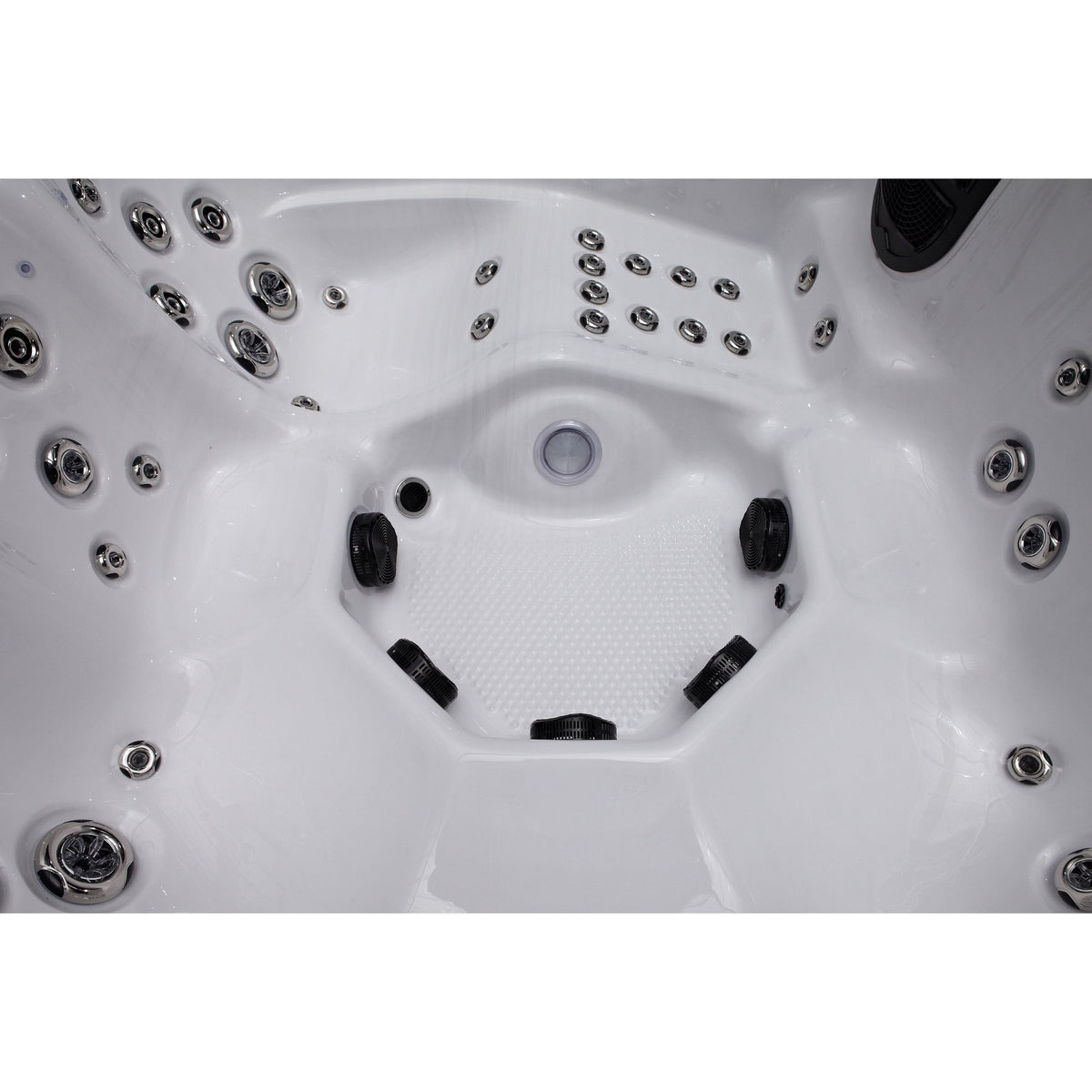 Fresh Water BAY Hot Tub