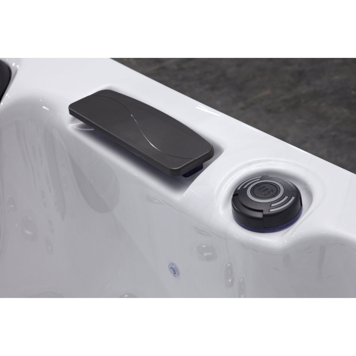 Fresh Water SPRING Hot Tub