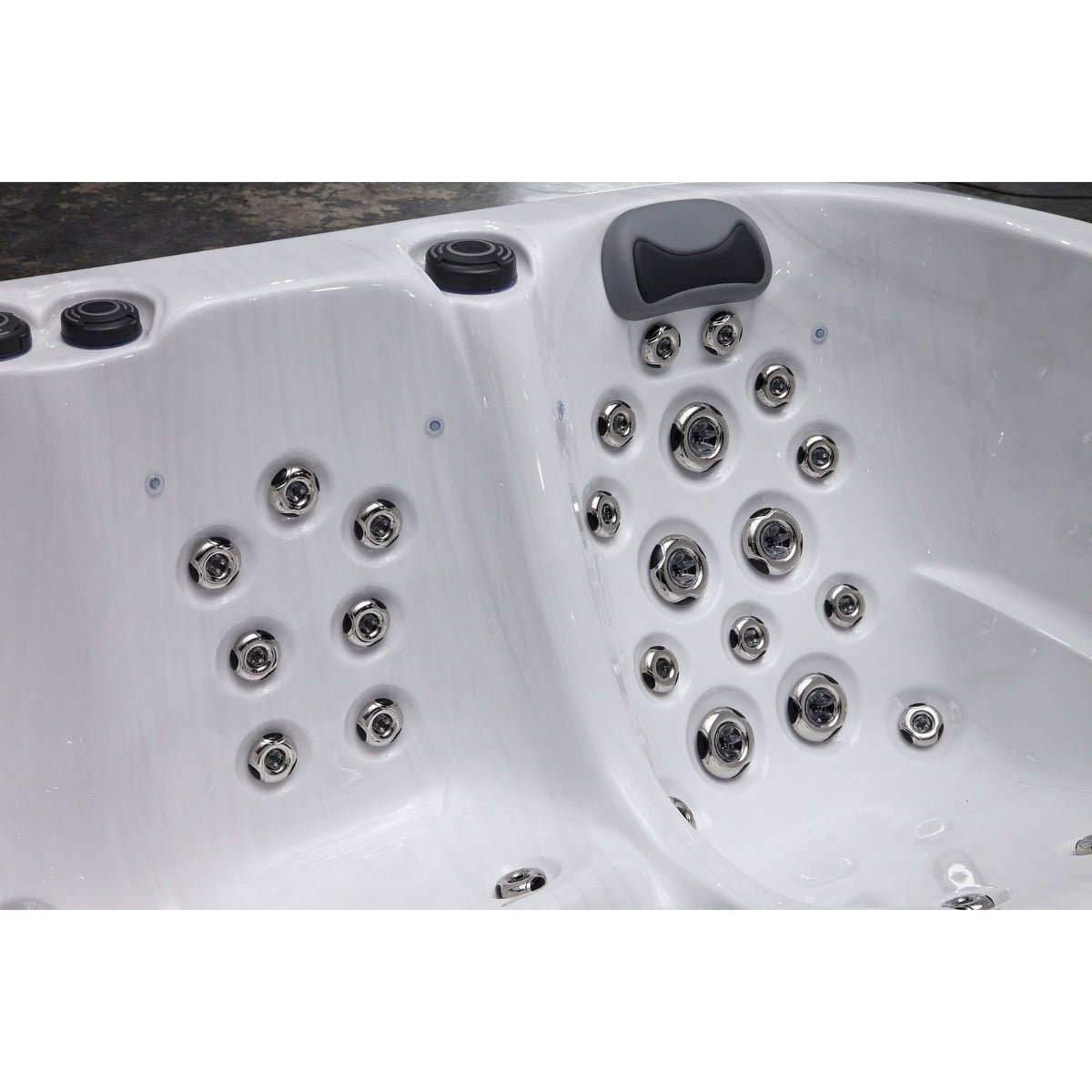 Fresh Water SPRING Hot Tub