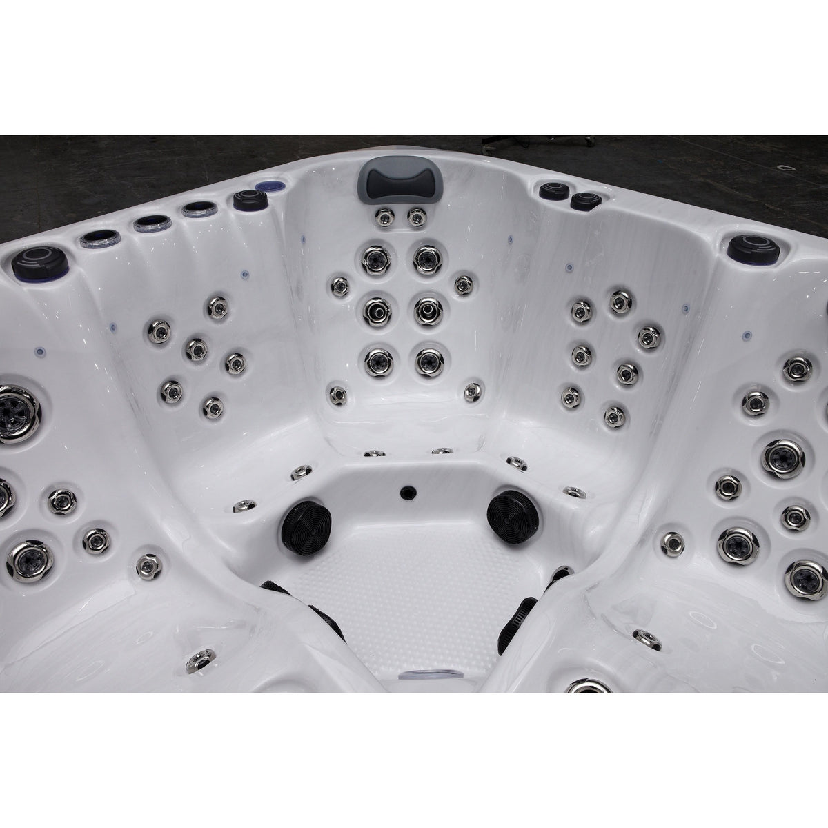 Fresh Water SPRING Hot Tub