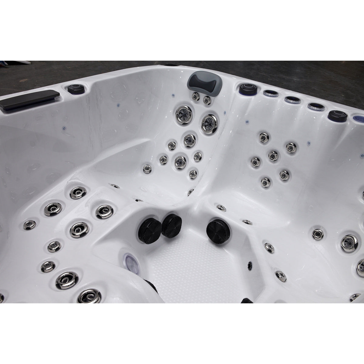 Fresh Water SPRING Hot Tub