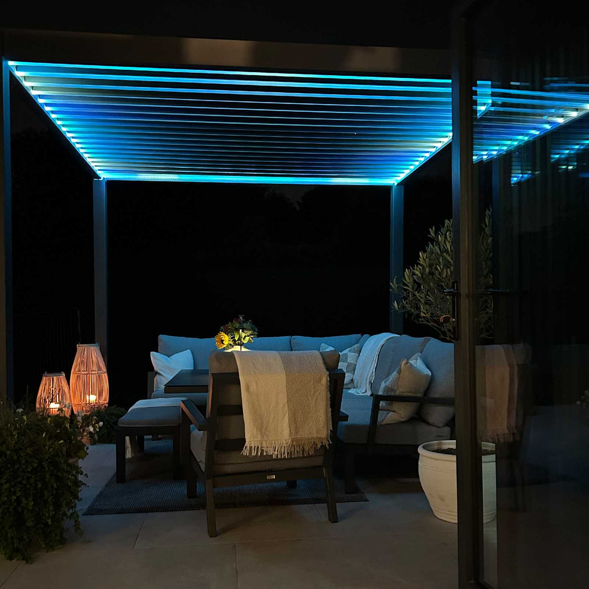 Nova - Titan LED Freestanding Aluminium Pergola - 3m x 3m Square - Grey