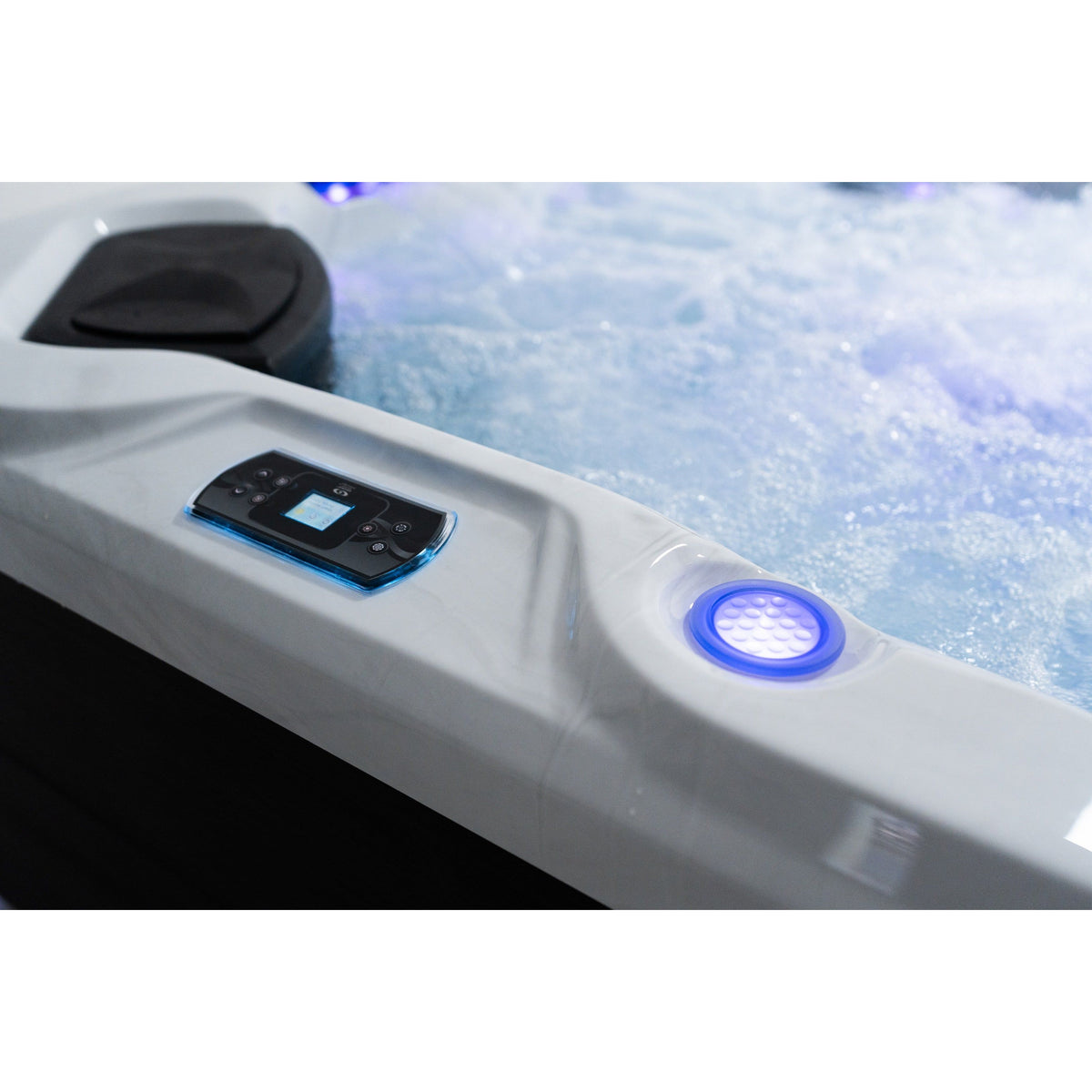 Fresh Water BROOK Hot Tub