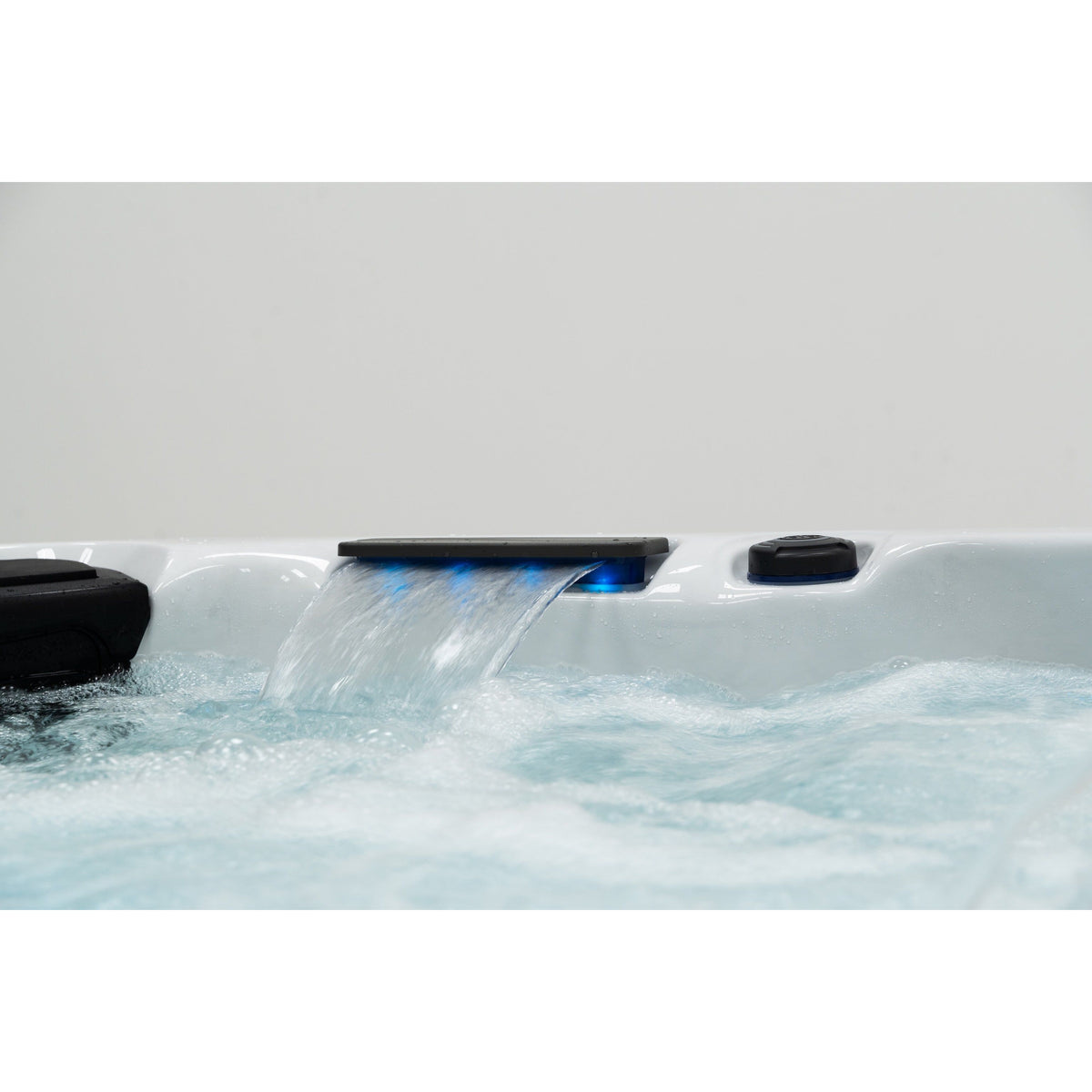 Fresh Water BROOK Hot Tub