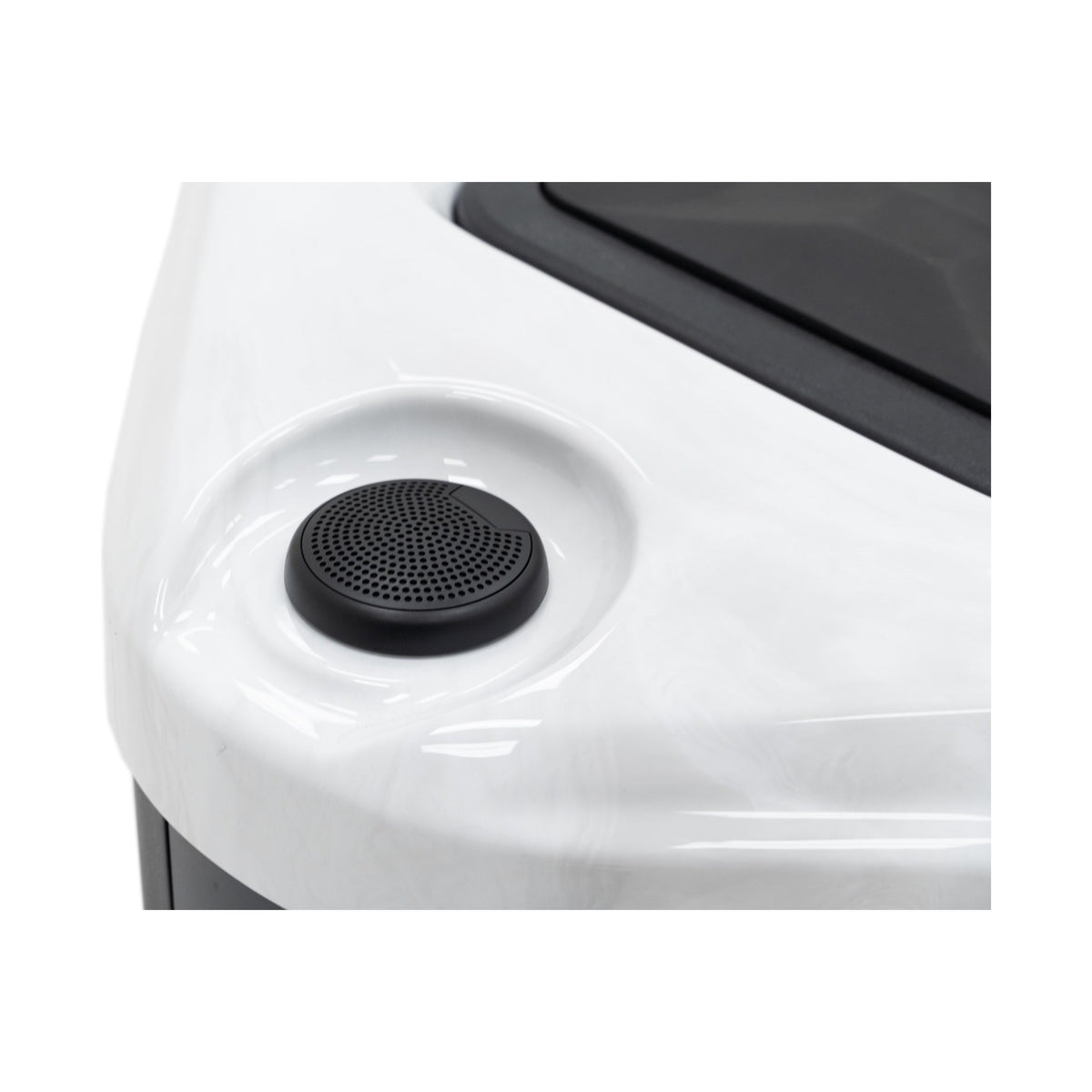 Fresh Water BROOK Hot Tub