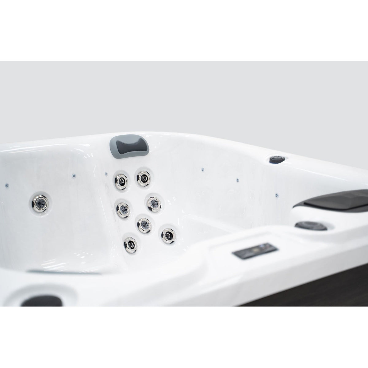 White Water RAPID Plug and Play Hot Tub